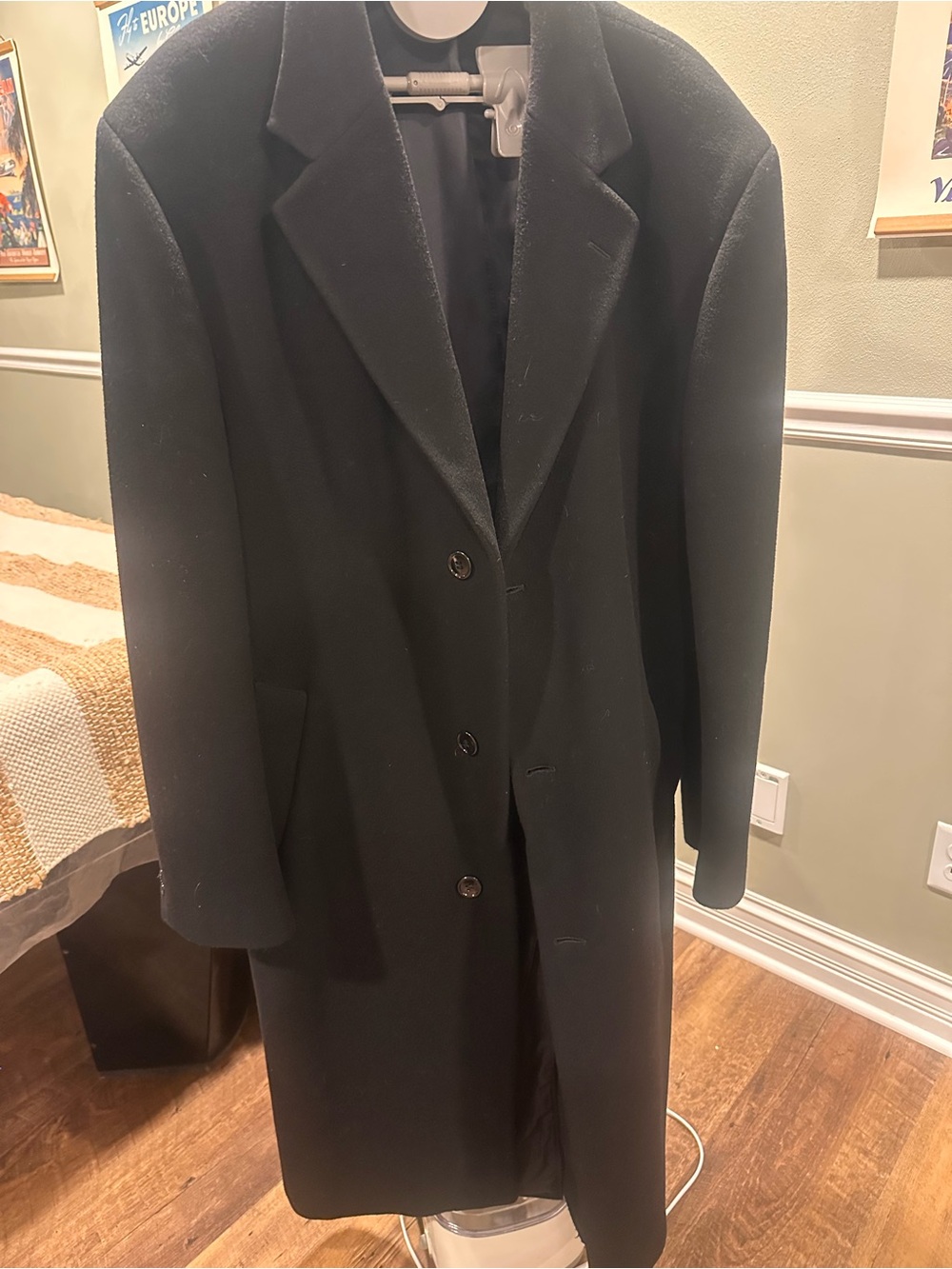 Classic Black Men’s Wool-Blend Coat-Size 42L